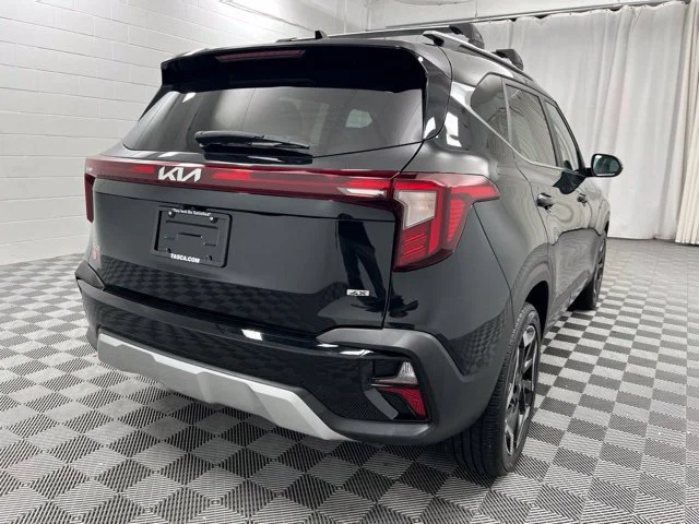 Used 2024 Black Kia SX image 6