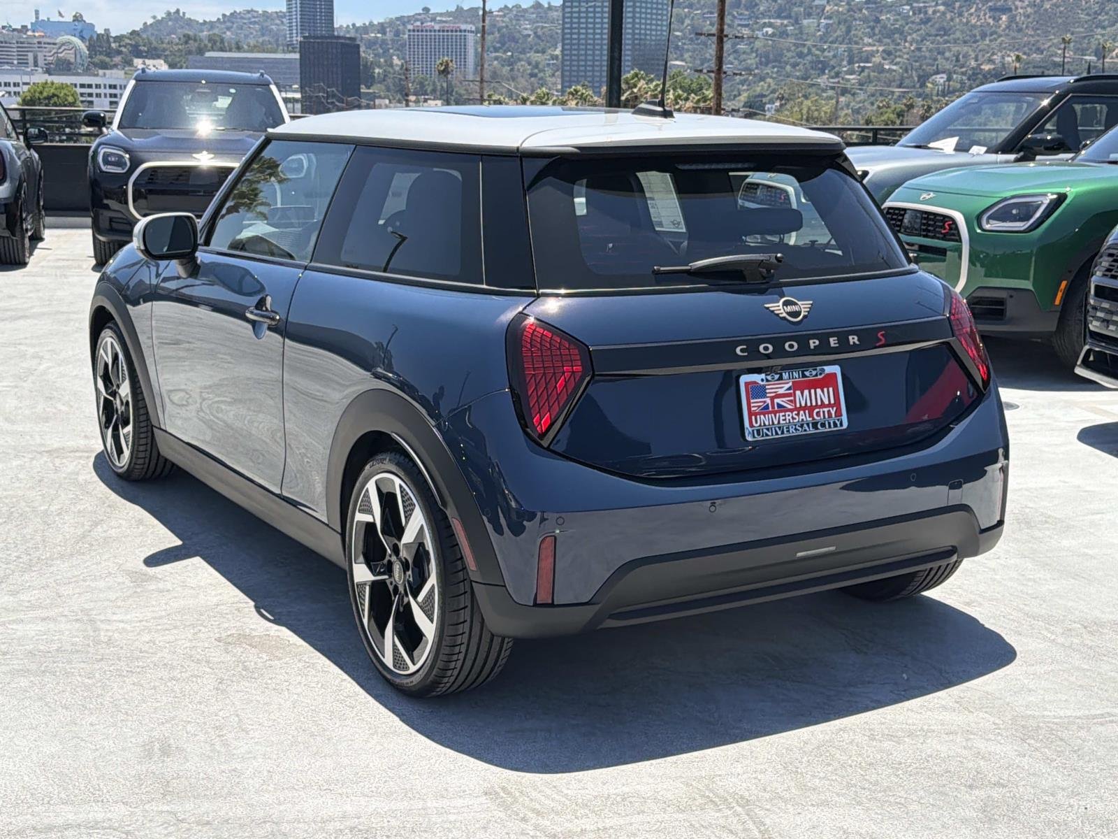 New 2026 0C6F Indigo Sunset Blue Metallic MINI Signature Plus image 3