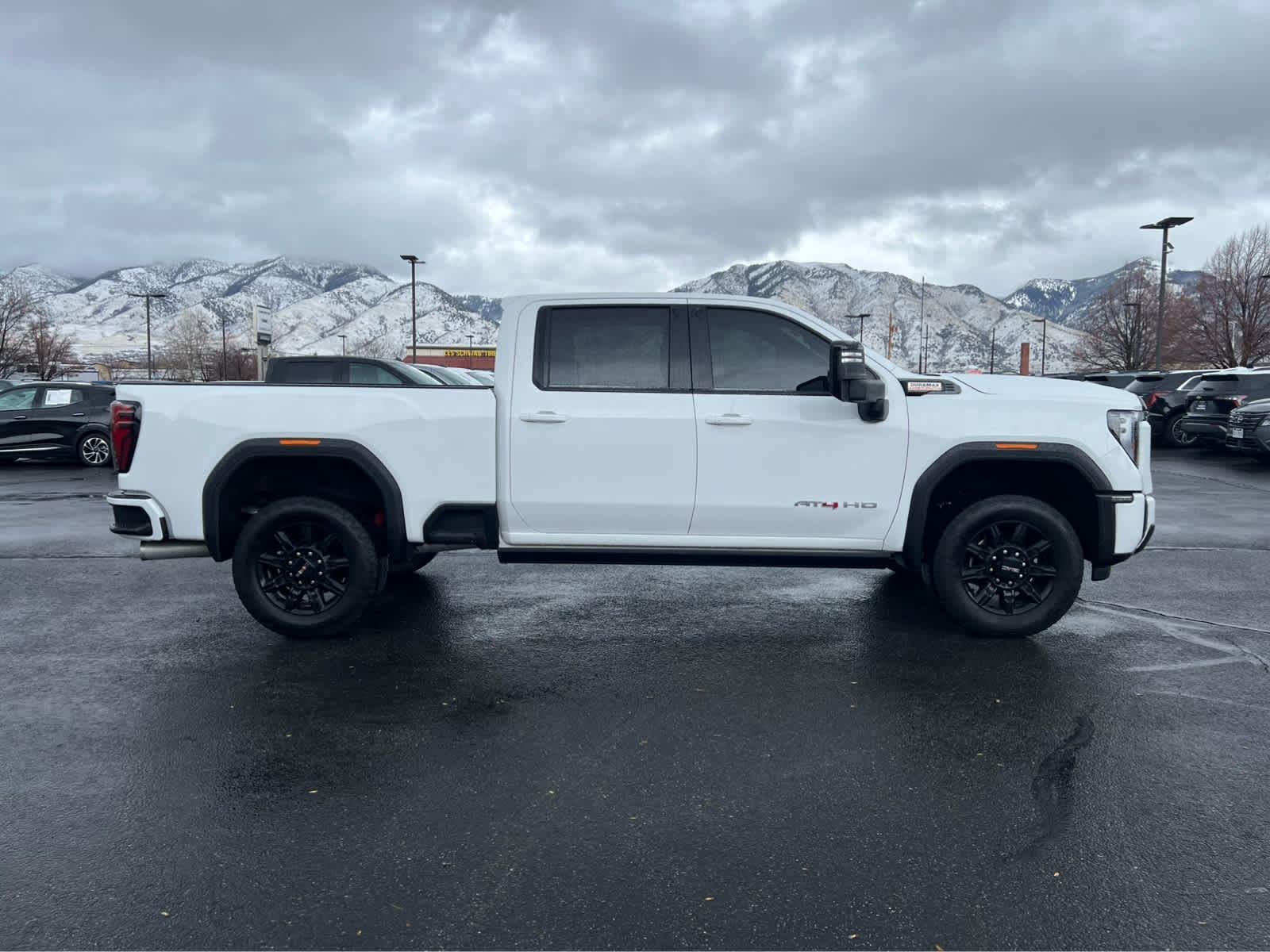2024 GMC Sierra 2500HD AT4 - Photo 6