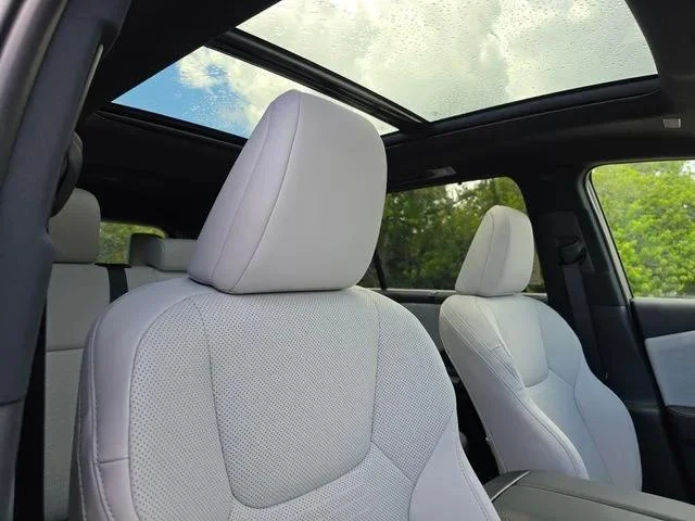 New 2026 Wind Chill Pearl Lexus PREMIUM AWD image 18