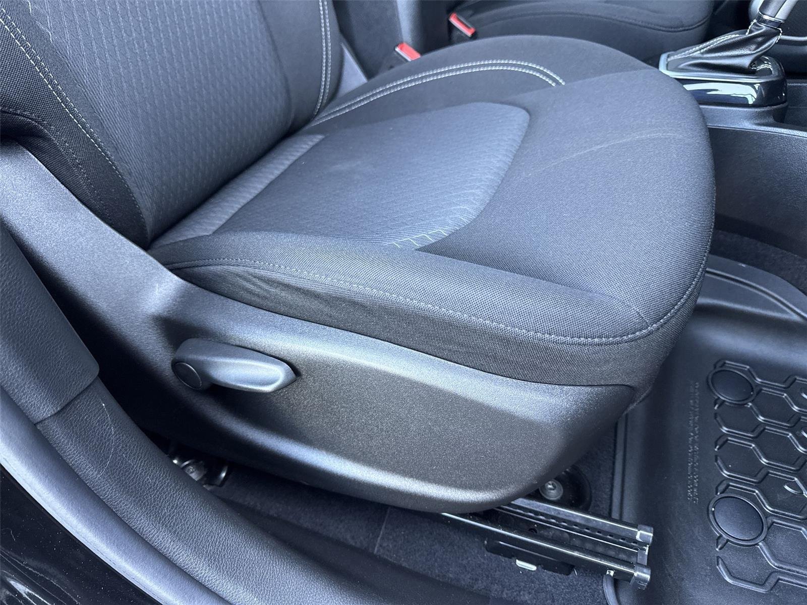 2021 Jeep Renegade 80TH Edition - Photo 34