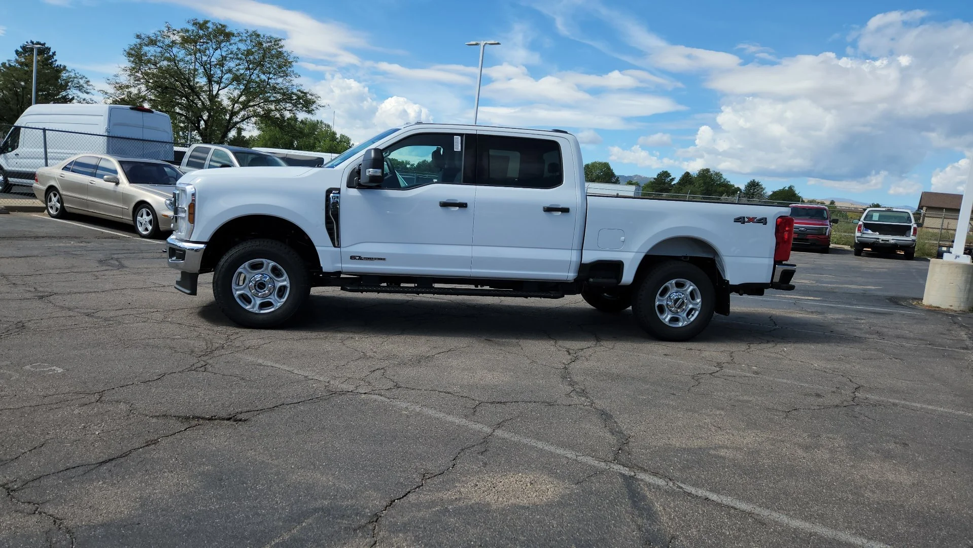 New 2026 Oxford White Ford XLT image 3