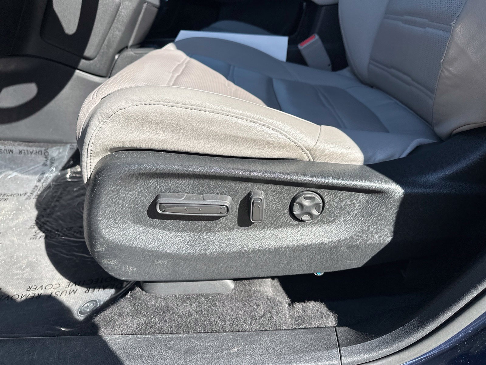 Used 2017 Blue Honda EX-L image 15
