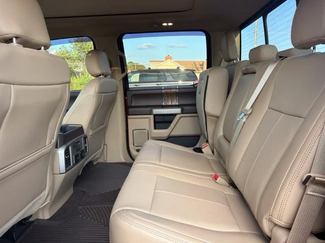 Used 2018 Red Ford Lariat image 10