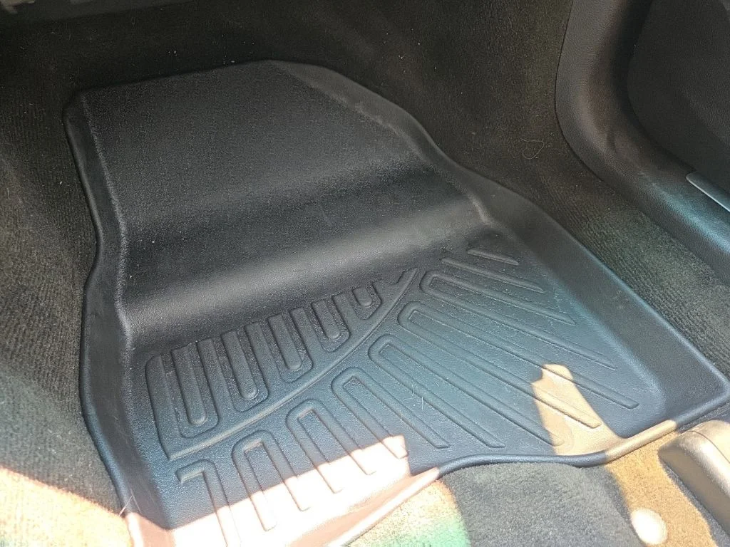Used 2016 Gray Ford Platinum image 23