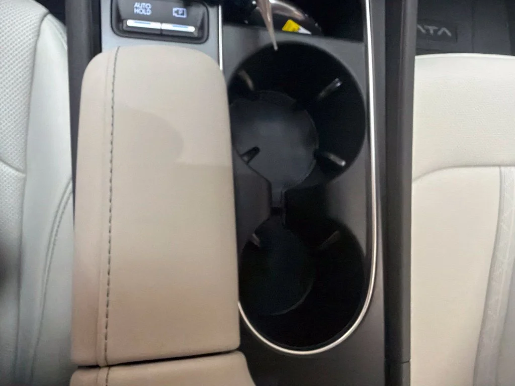 New 2027 Serenity White Hyundai Limited image 30