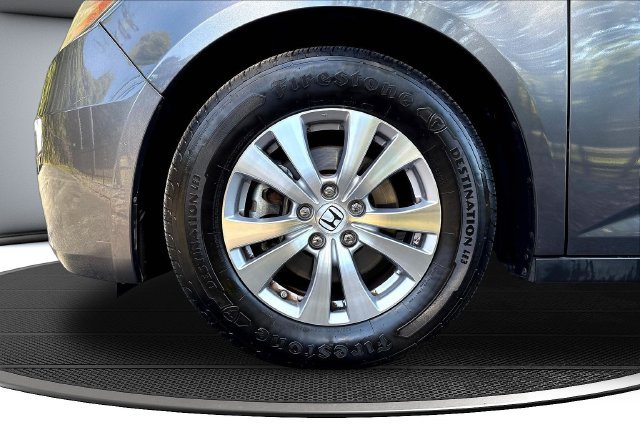 Used 2016 Gray Honda SE image 36