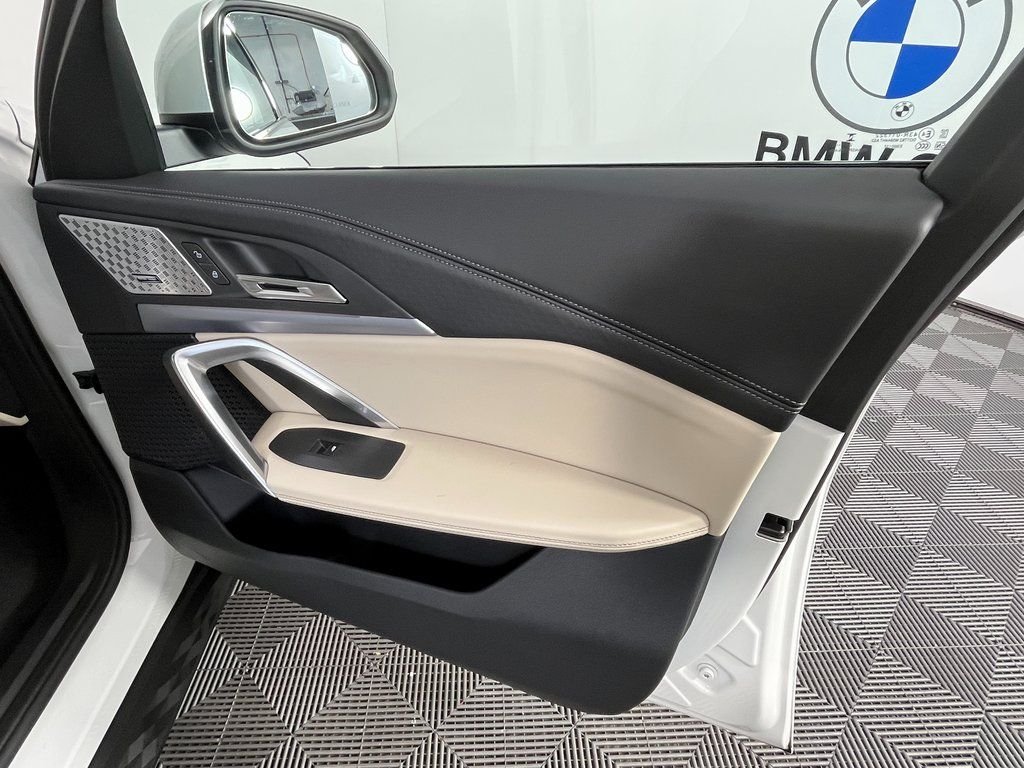 2025 BMW X2 28i - Photo 24
