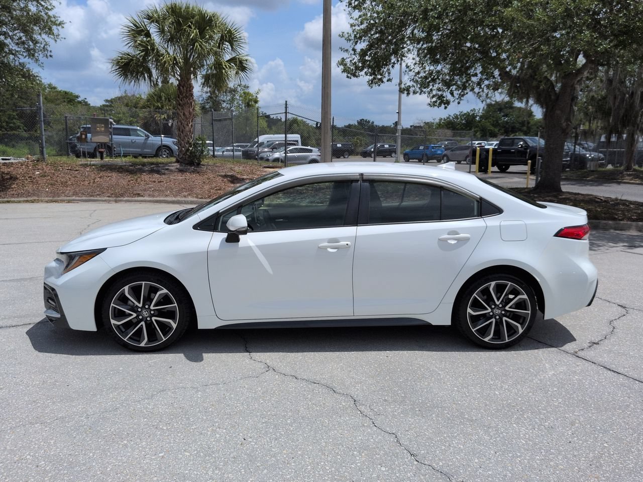 Used 2021 Blizzard Pearl Toyota SE image 8