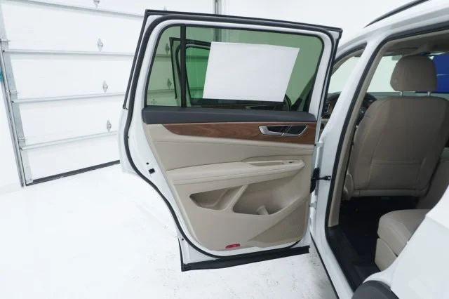 New 2026 Opal White Pearl Volkswagen 2.0T SE image 17
