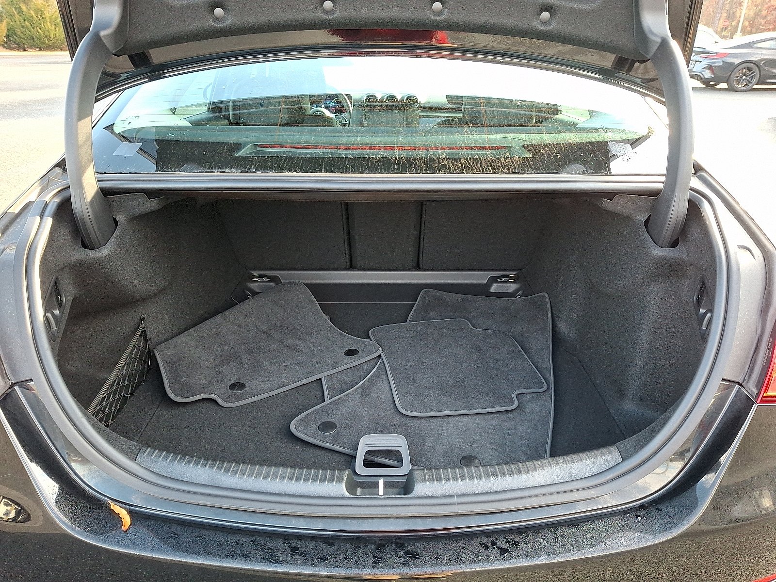 2025 Mercedes-Benz C-Class Sedan C 300 - Photo 28