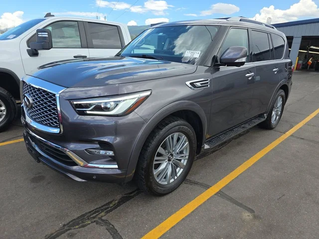 2024 INFINITI QX80 LUXE