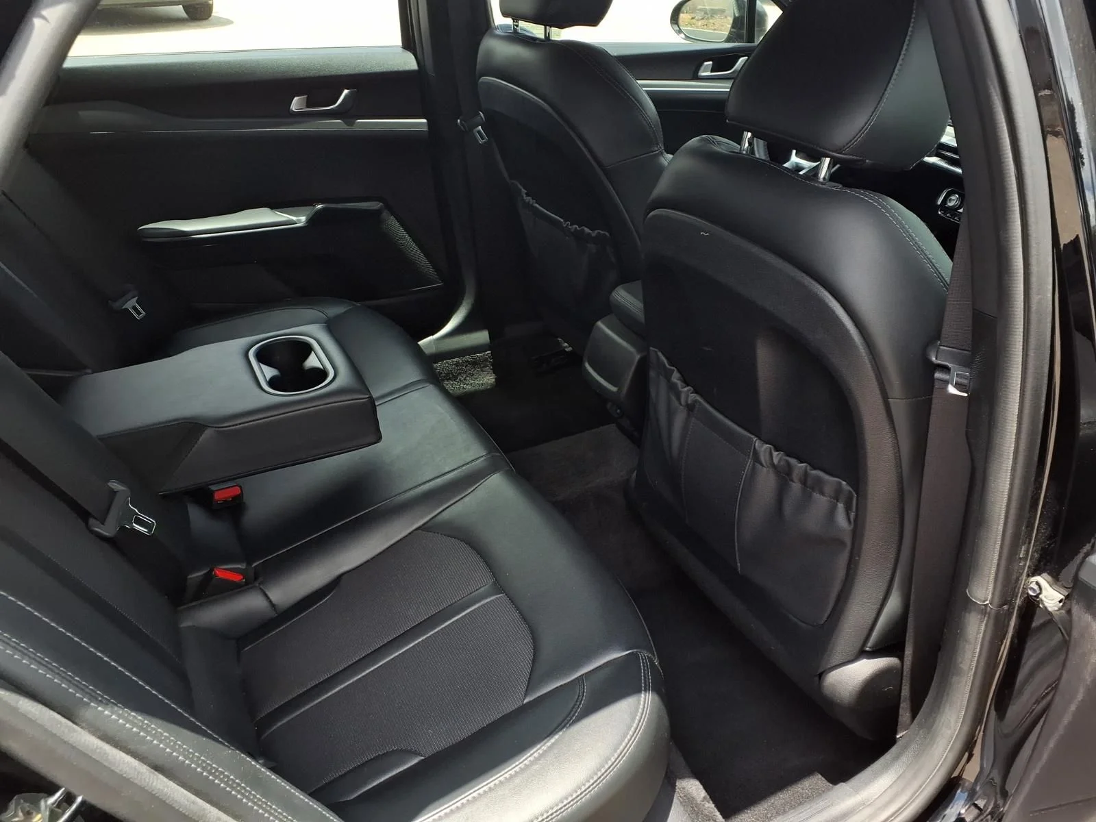 Used 2022 Black Kia GT-Line image 22