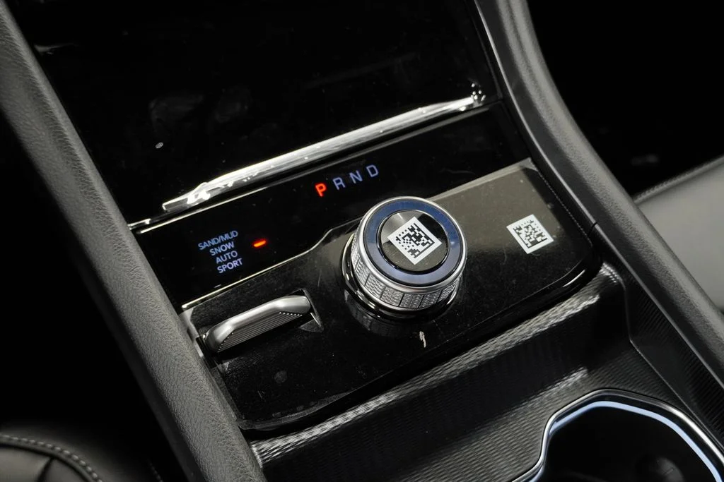 Used 2025 Gray Jeep Limited image 25
