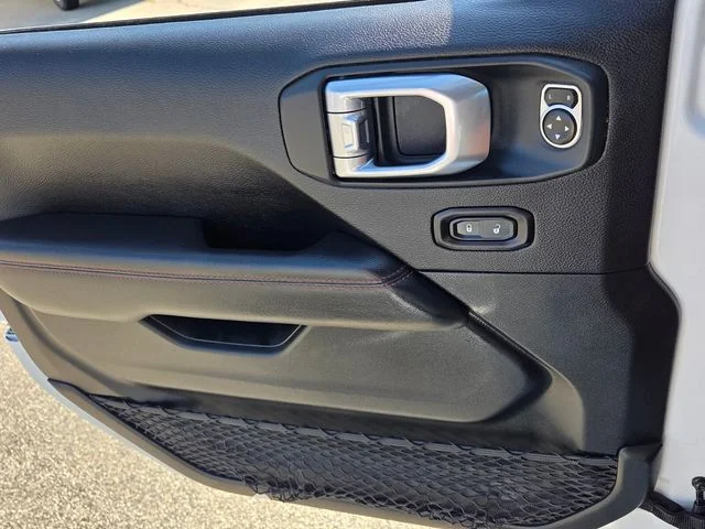 Used 2020 White Jeep Rubicon image 32