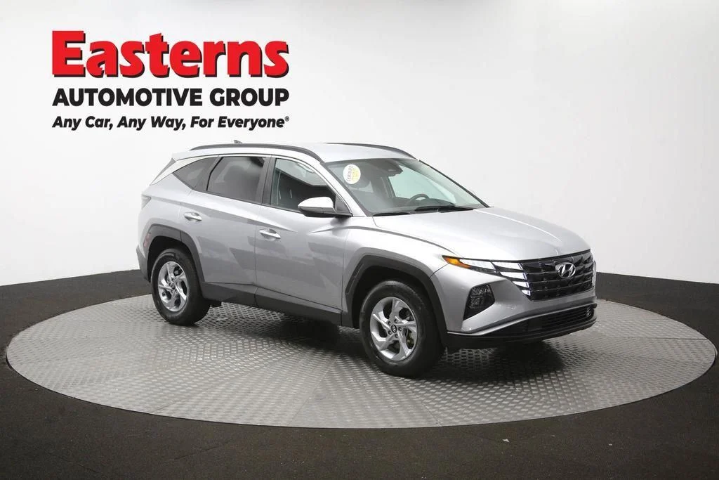 Used 2022 Silver Hyundai SEL image 45