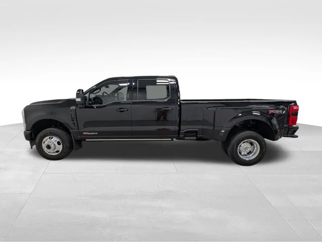 New 2026 Agate Black Metallic Ford F-350® Platinum® image 38