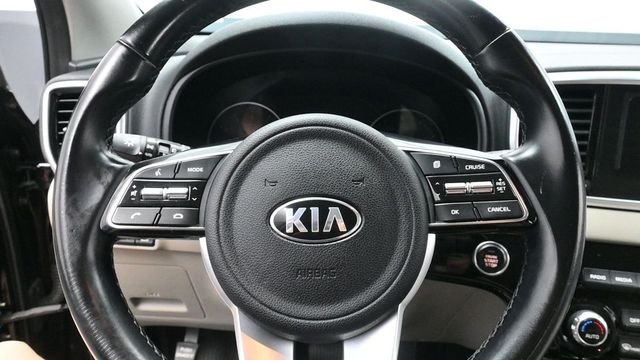 Used 2020 Red Kia EX image 15