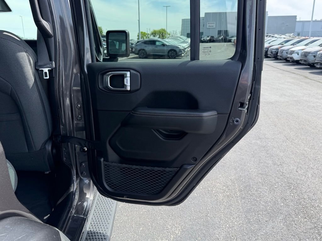 2025 Jeep Wrangler 4xe Sahara 4XE - Photo 18