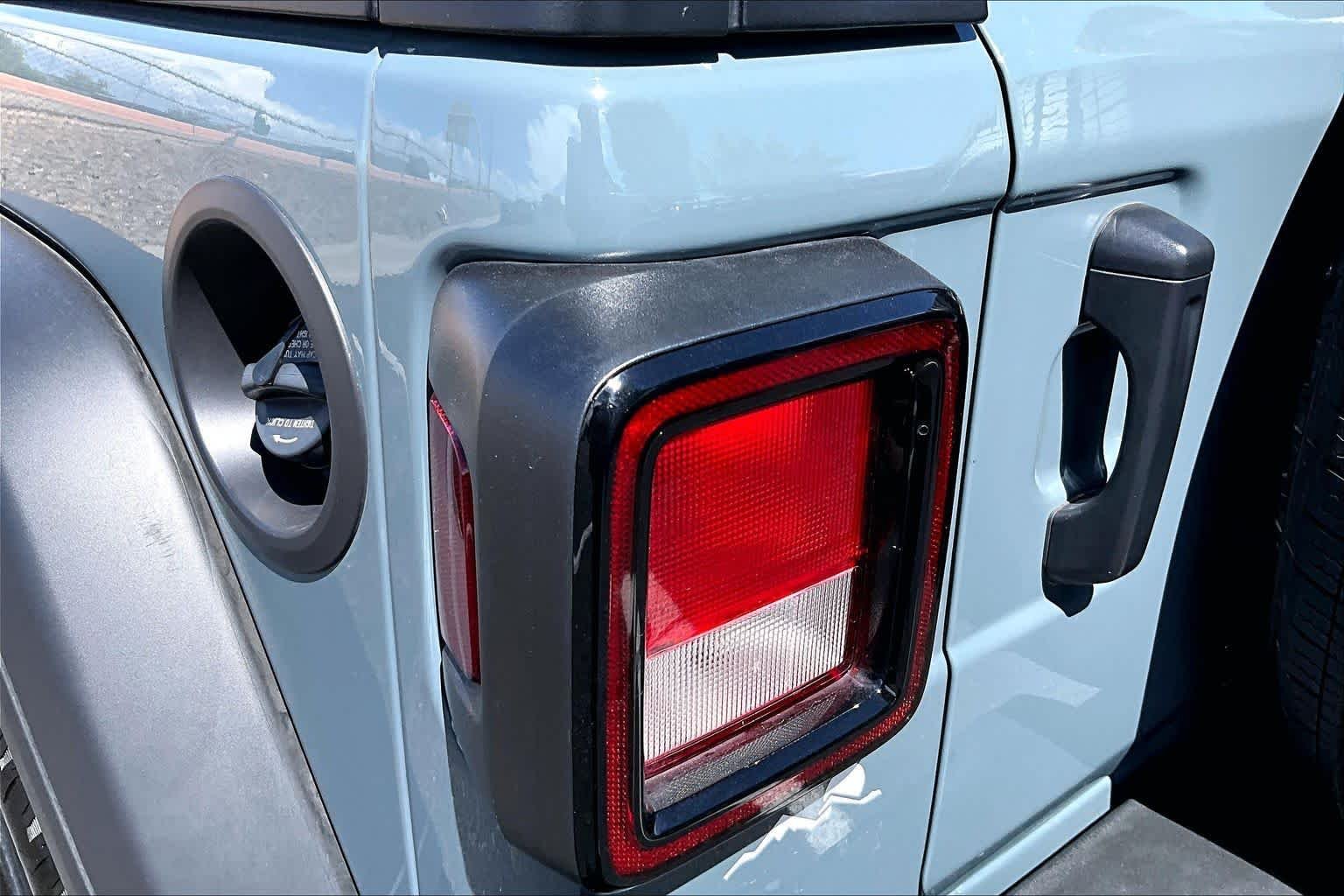 Used 2026 Anvil Clearcoat Jeep Sport image 25