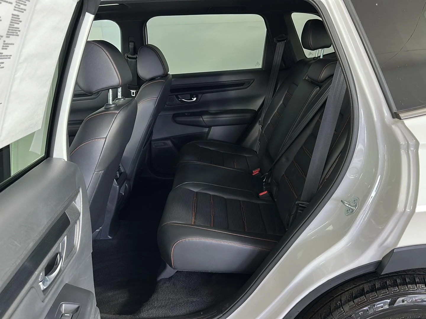 Used 2024 Platinum White Pearl Honda Sport-L image 27