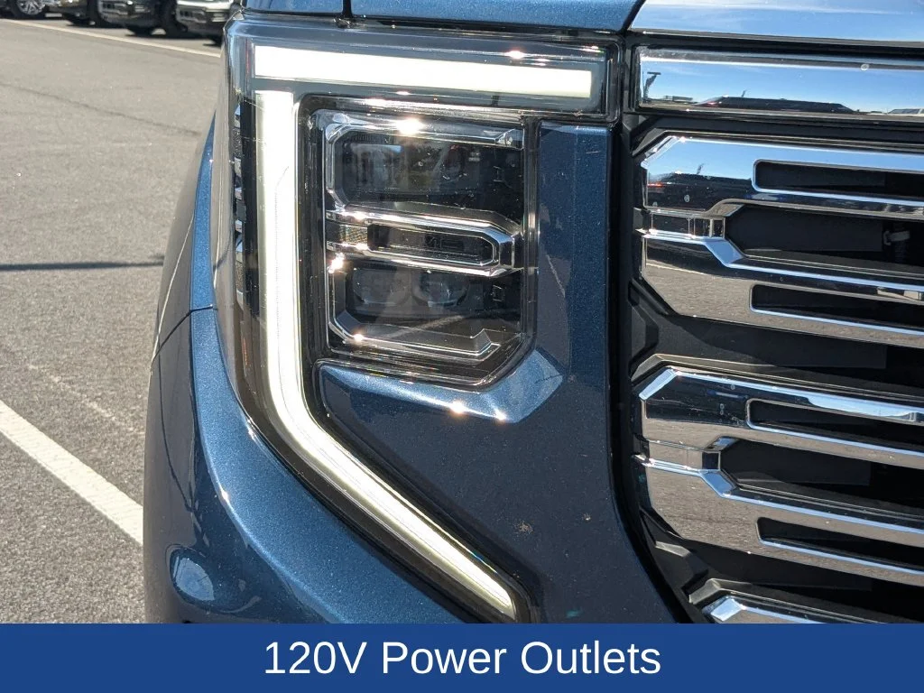 Used 2023 Blue GMC Denali image 10
