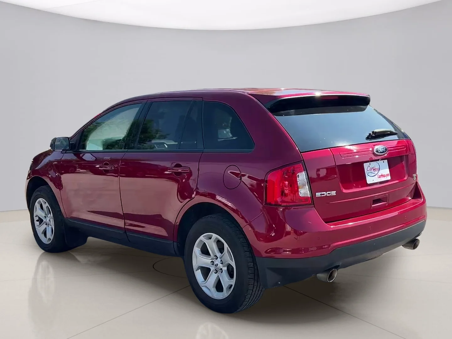 Used 2013 Red Ford SEL image 4