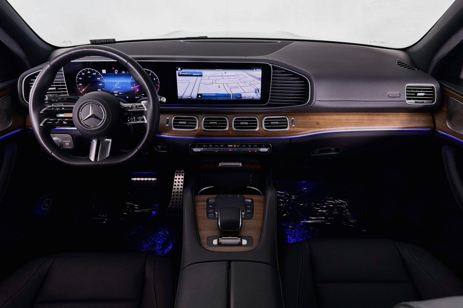 Certified Used 2025 Selenite Grey Metallic Mercedes-Benz 450 image 5