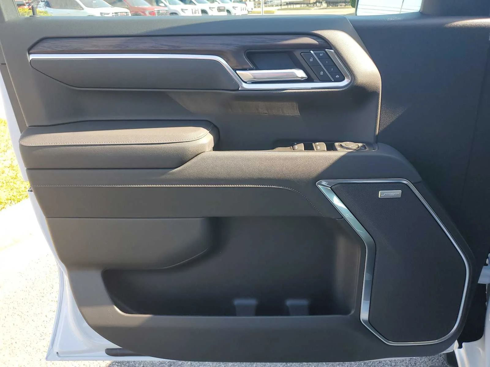 New 2026 Glacier White Tricoat GMC SLT image 16