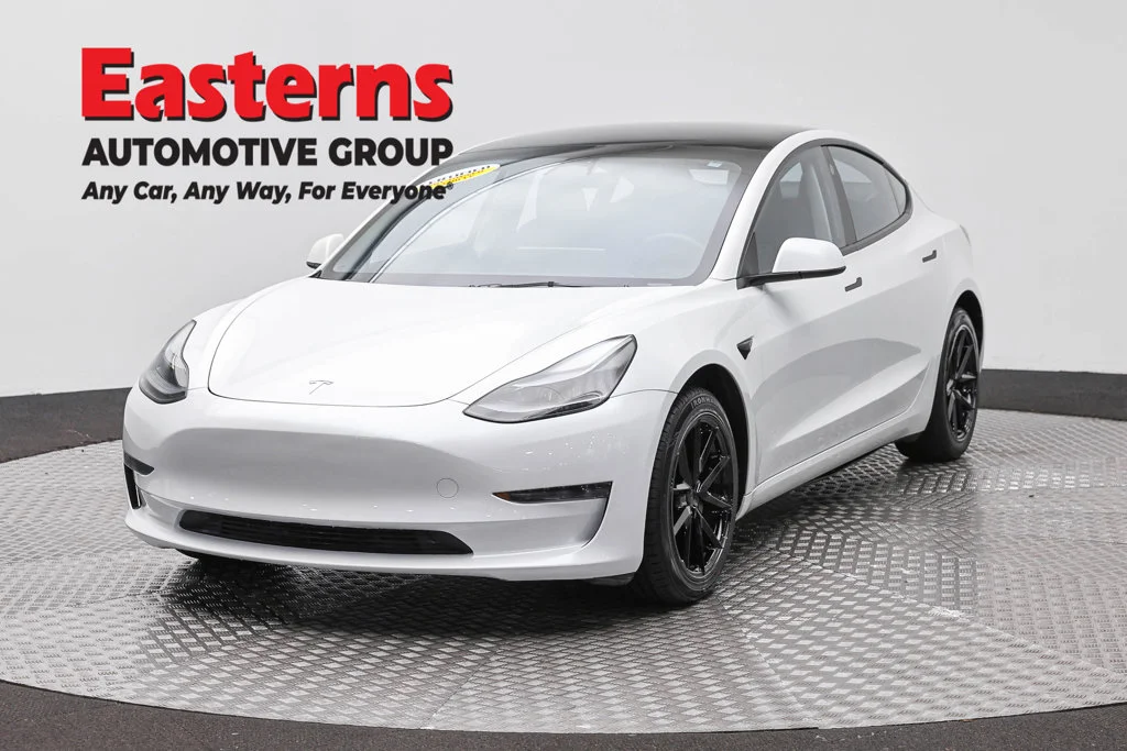 Used 2023 White Tesla Base image 1