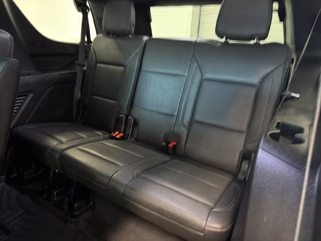 Used 2023 White Chevrolet Z71 image 14