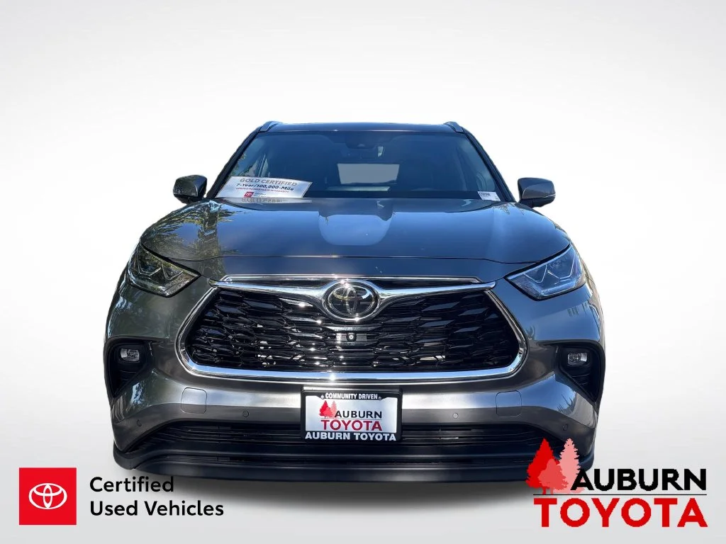 Certified Used 2025 Heavy Metal Toyota Limited image 3