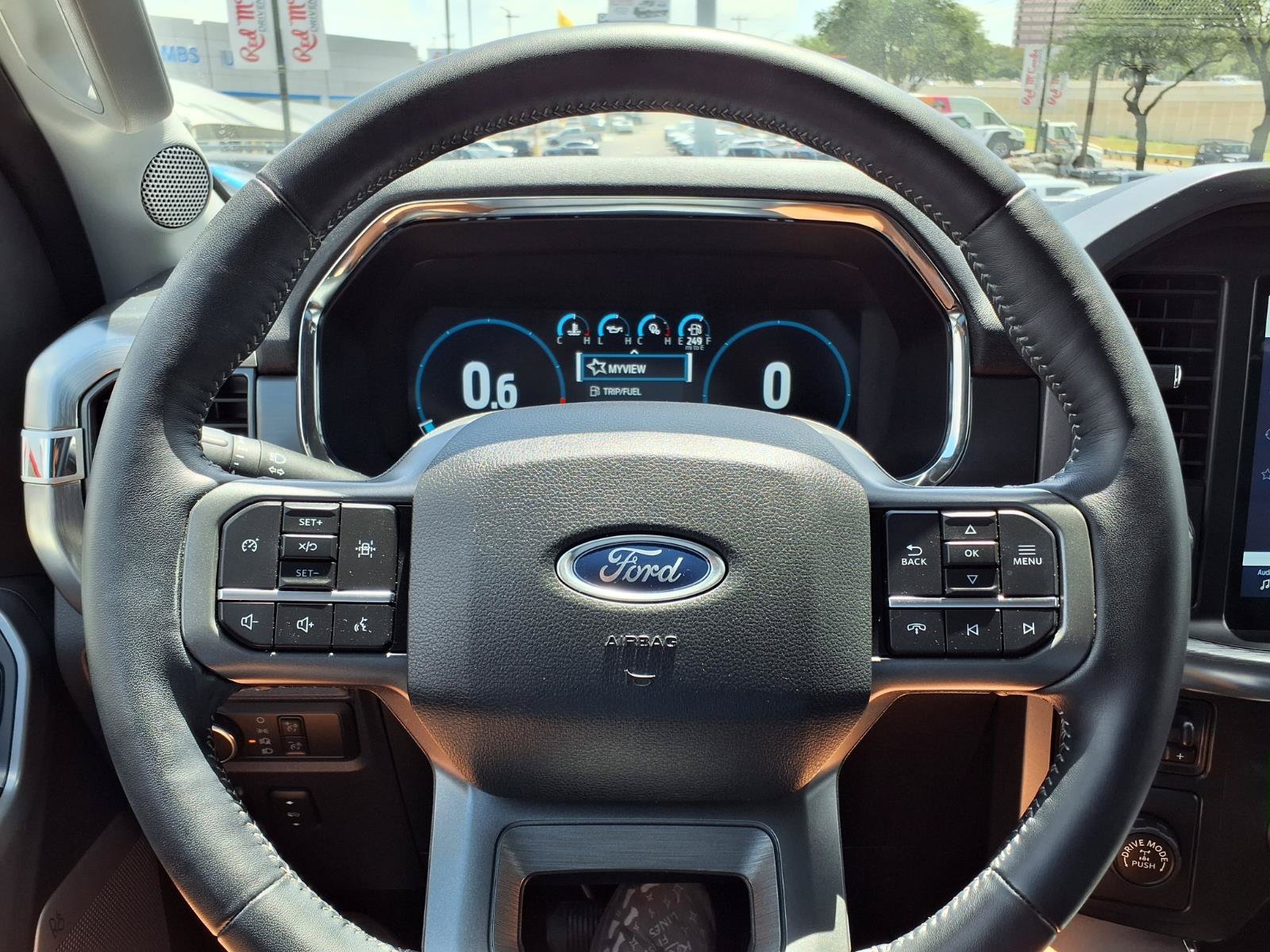 Used 2022 Silver Ford LARIAT image 25