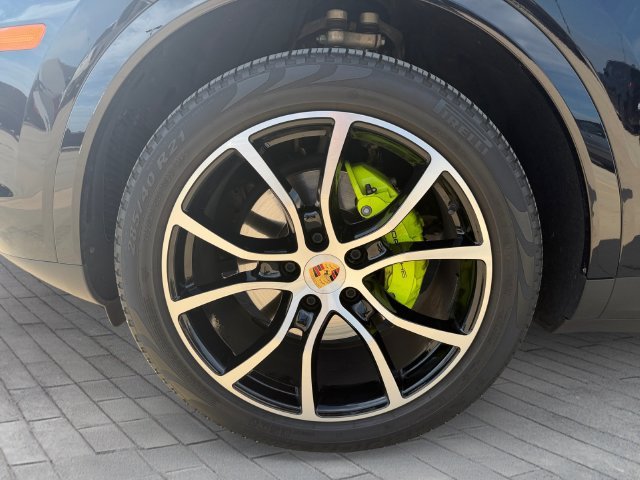 Used 2022 Black Porsche Platinum Edition image 9
