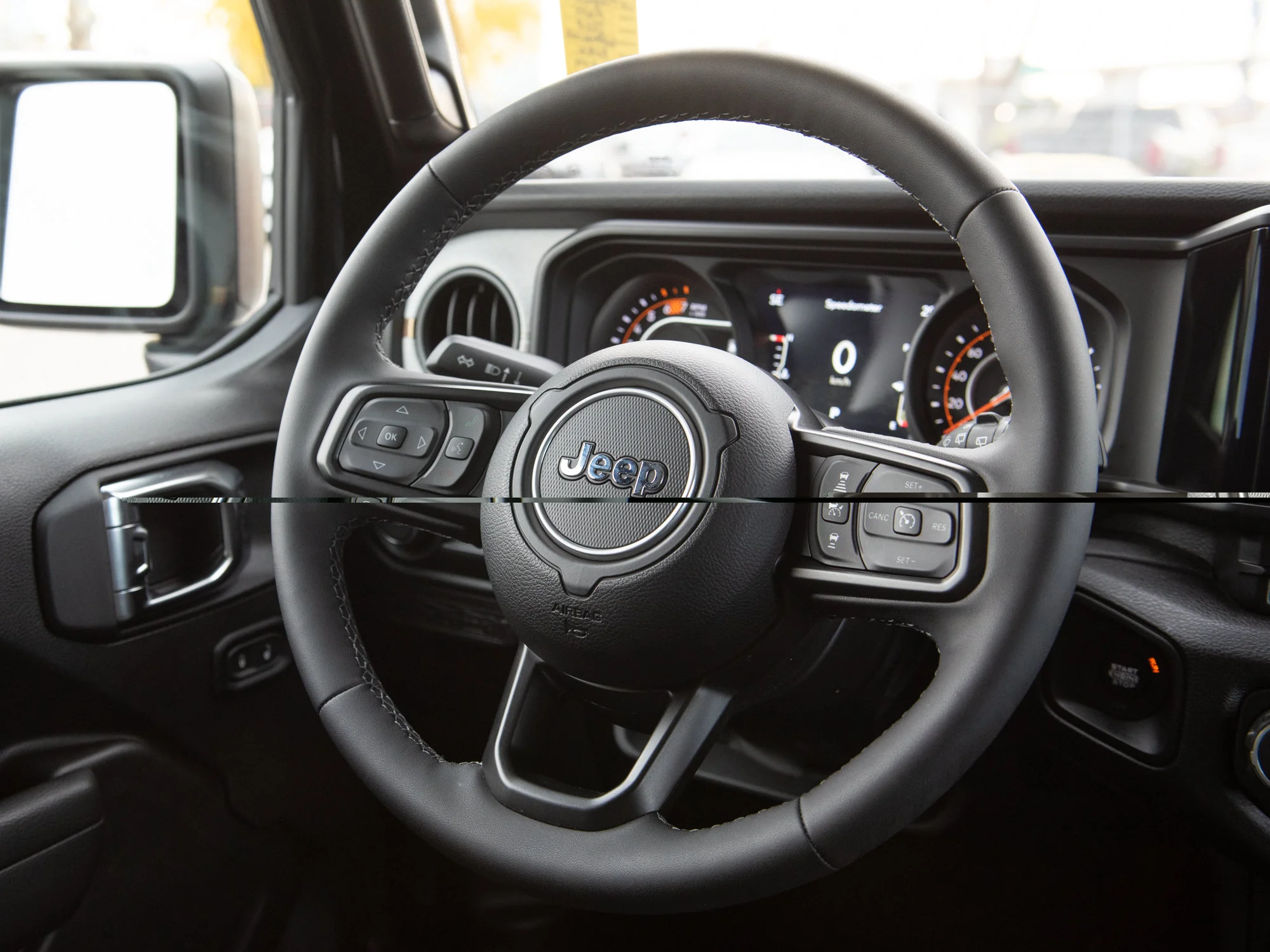 Used 2025 Black Jeep Sport S* 4 Door 4x4, LOW KM, Heated Seats & Wheel, Remote Start image 4
