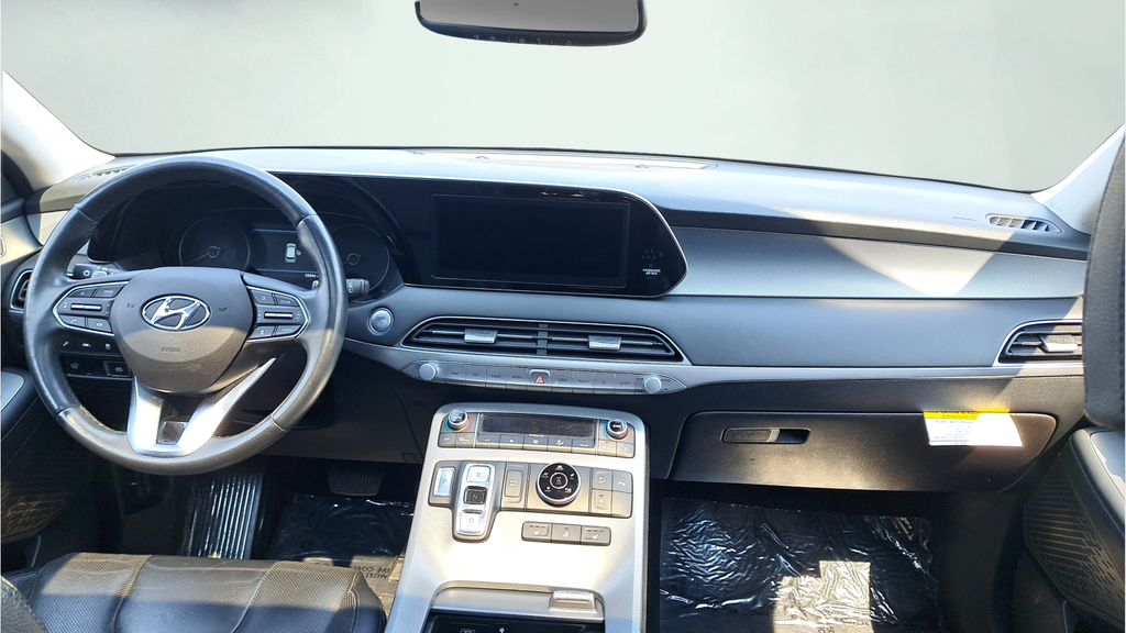 Used 2020 Silver Hyundai SEL image 17