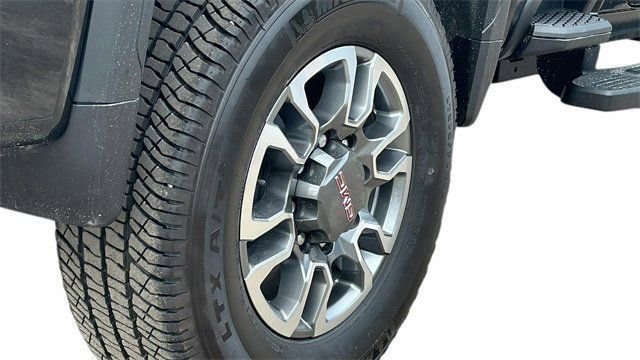 2025 GMC Sierra 2500HD SLT - Photo 12