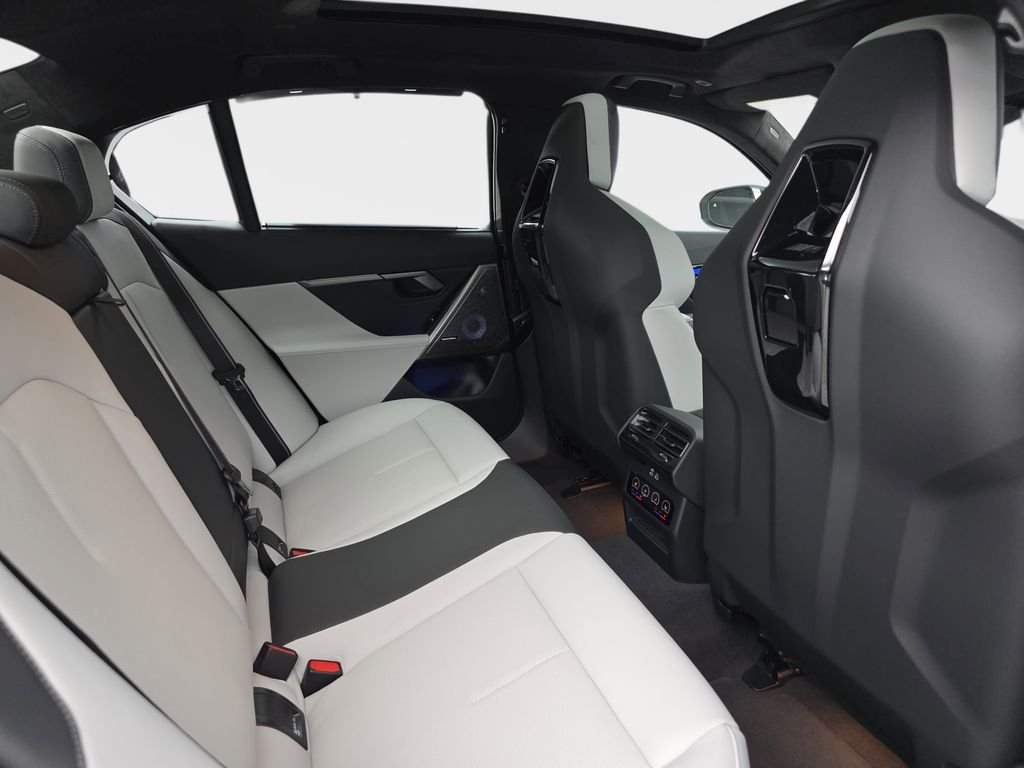 2026 BMW M5 M5 - Photo 11