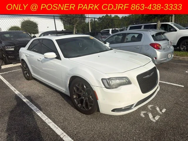 Used 2016 White Chrysler S image 2