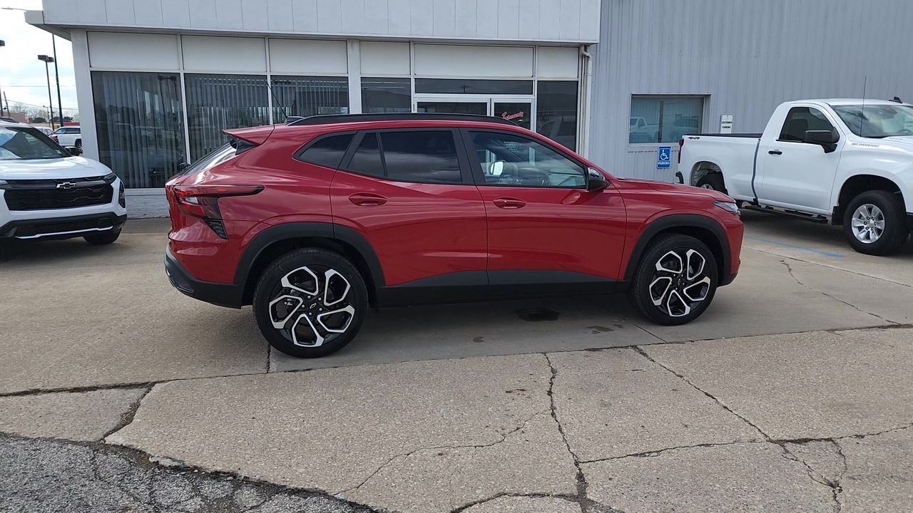 New 2026 Apex Red Chevrolet 2RS image 7
