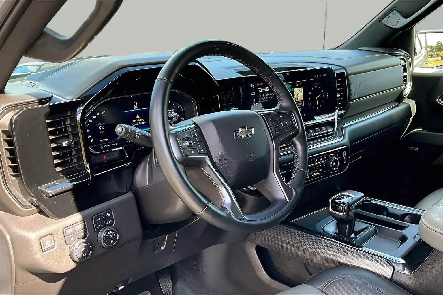 Used 2024 Slate Gray Metallic Chevrolet ZR2 image 18