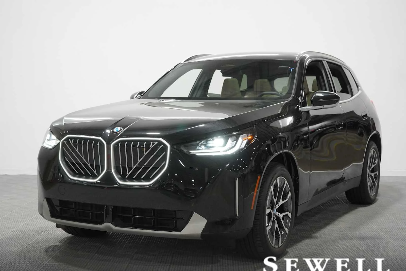 2025 BMW X3 30 XDRIVE's photo