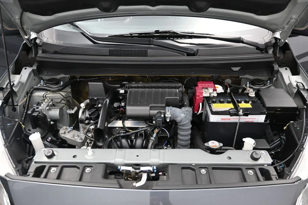 Used 2024  Mitsubishi ES image 15