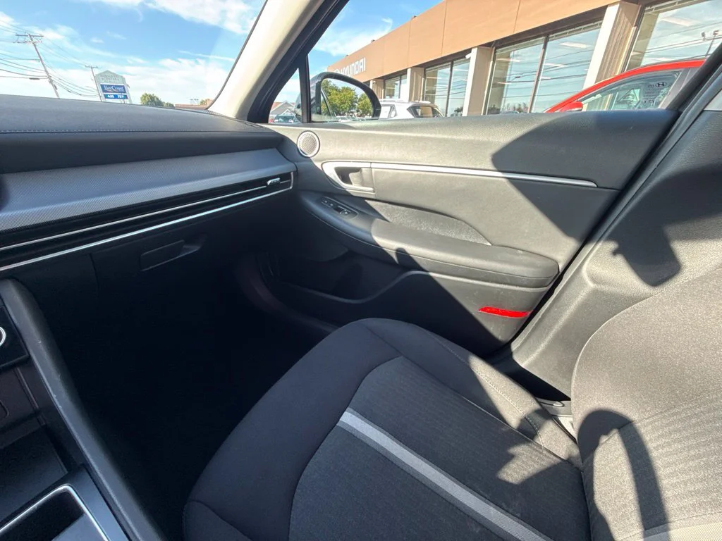 Used 2024 Blue Hyundai SEL image 25