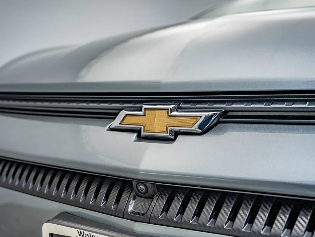Used 2025 Sterling Gray Metallic Chevrolet LT image 11