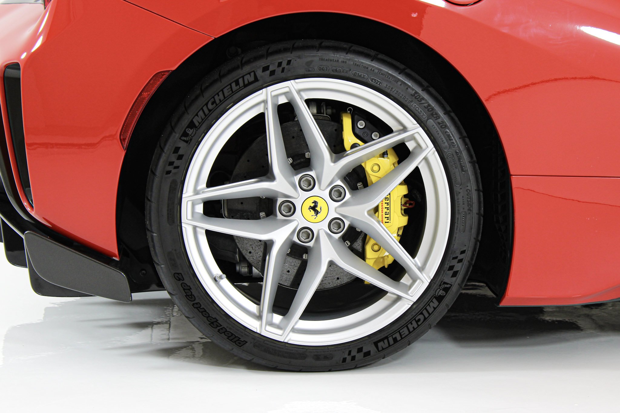 Certified Used 2019 Red Ferrari  image 24