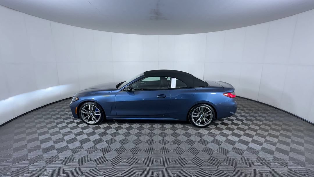 Used 2022 Arctic Race Blue Metallic BMW M440i xDrive image 5