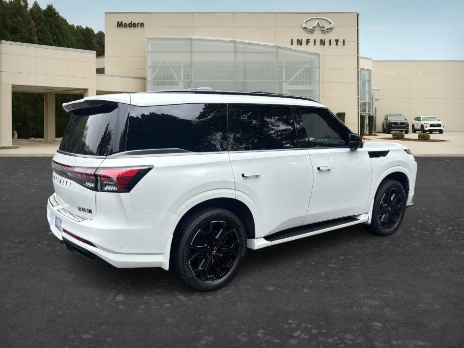 Used 2026 Radiant White INFINITI SPORT image 5