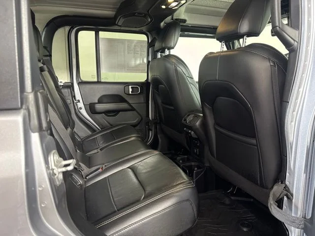 Used 2020 Silver Jeep Overland image 5