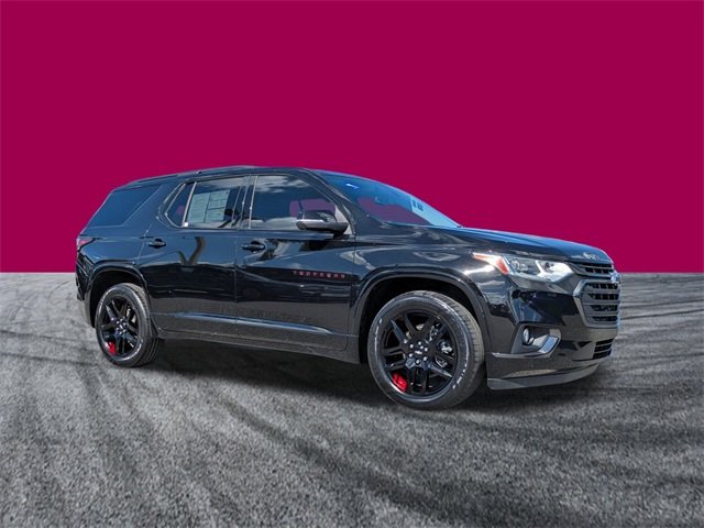 2021 Chevrolet Traverse Premier photo 2